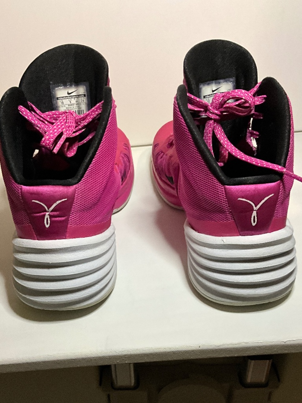 Nike Hyperdunk 2013 Think Pink Kay Yow Basketball Shoes Men's 10 - Picture 6 of 8